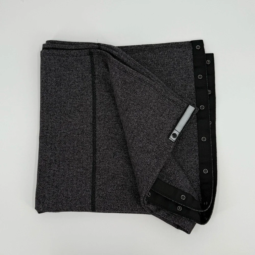 Lululemon Bundle of 2 Vinyasa Herringbone Scarf and Snap Beanie